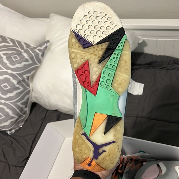 EUC NIKE AIR JORDAN 7 RETRO EASTER - Picture 3 of 6